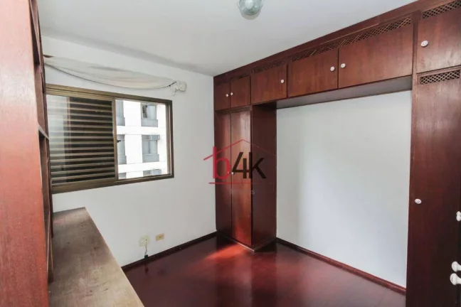 Imagem Apartamento com 2 dormitórios para alugar, 65 m² no Campo Belo