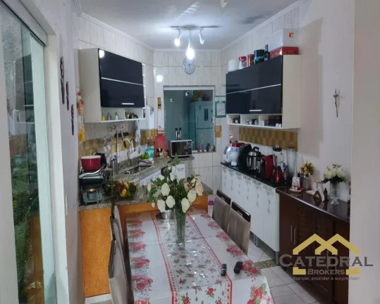 Imagem Casa de rua no Bairro Cidade Jardim com 3 quartos sendo 1 suíte, garagem fechada!