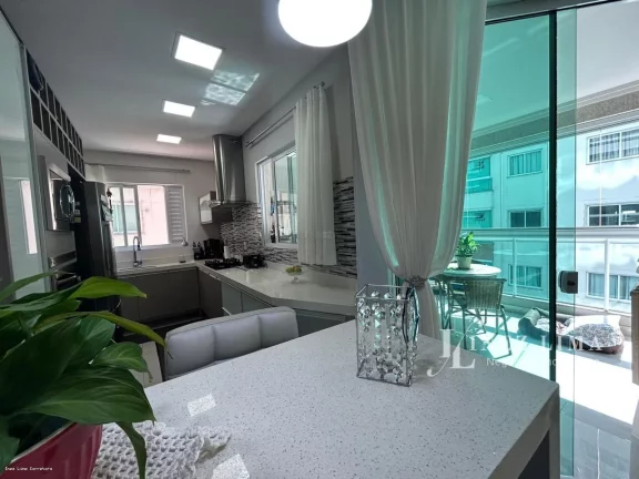 Imagem Apartamento para Venda em Itapema, meia praia, 3 dormitórios, 3 suítes, 4 banheiros, 2 vagas
