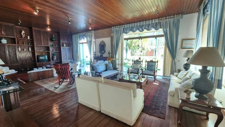 Imagem Casa para Venda em Teresópolis / RJ no bairro Alto