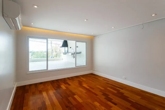 Imagem Casa com 3 Quartos à Venda, em Vila Madalena - São Paulo Imagem Casa com 3 Quartos à Venda, em Vila Madalena - São Paulo