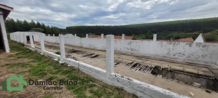 Imagem CHÁCARA À 2 KM DA RODOVIA DOM GABRIEL NO MUNICÍPIO DE ITÚ