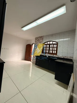 Imagem Casa Assobradada à Venda | Conforto, Espaço e Pronta para Morar