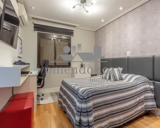 Imagem Apartamento Alto da Lapa com 4 sui­tes e 3 vagas, 248 m2