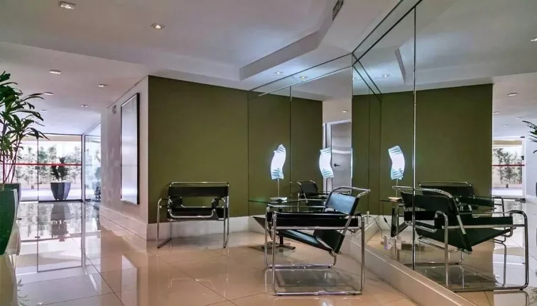 Imagem Flat disponível para venda no Condomínio Palazzo Gritti, com 45m², 1 dormitório e 1 vaga de garagem