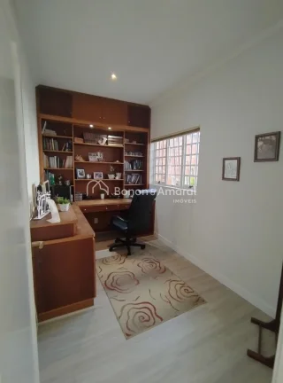 Imagem Apresentamos esta belíssima casa, muito bem localizada, ideal para quem busca conforto, segurança ...