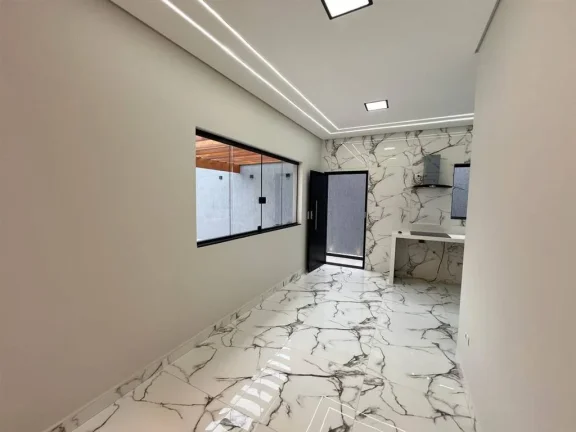 Imagem Casa 03 Dormit?rios, 01 Su?te , cozinha e sala de Jantar, Sala de estar com P? Direito de 5 metros,