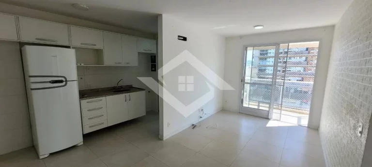 Imagem Apartamento de 2 Quartos para Venda na Barra da Tijuca com 63 m²