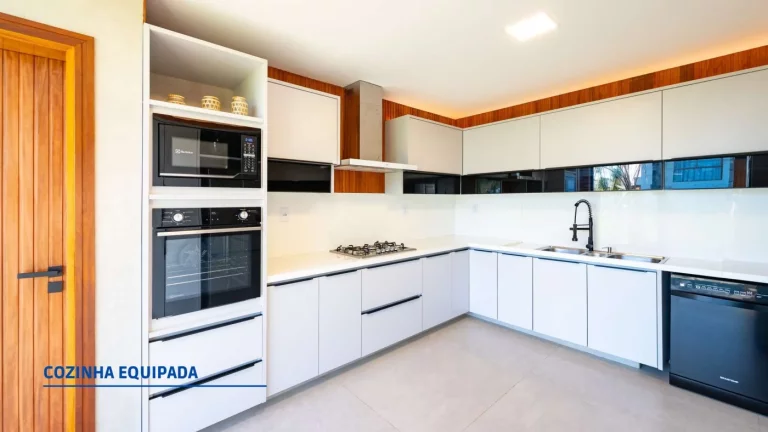 Imagem Casa em Condomínio para Venda em Mata de São João, Praia Do Forte, 8 dormitórios, 8 suítes, 9 banheiros, 8 vagas