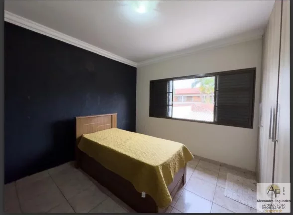 Imagem Sobrado para Venda em Goiânia, SETOR JAÓ, 4 dormitórios, 4 suítes, 5 banheiros, 3 vagas