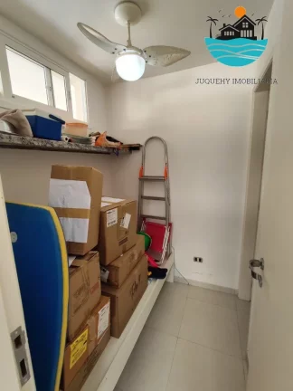 Imagem Casa Aluguel Temporada Juquehy, 80 metros da praia, piscina, churrasqueira, 4 suítes, acomoda 10 pessoas | Juquehy Imobiliária