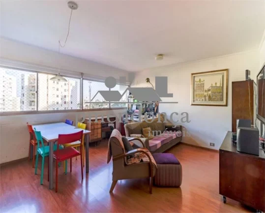 Imagem Apartamento amplo na Vila Madalena com 3 quartos e 1 vaga, 92m²