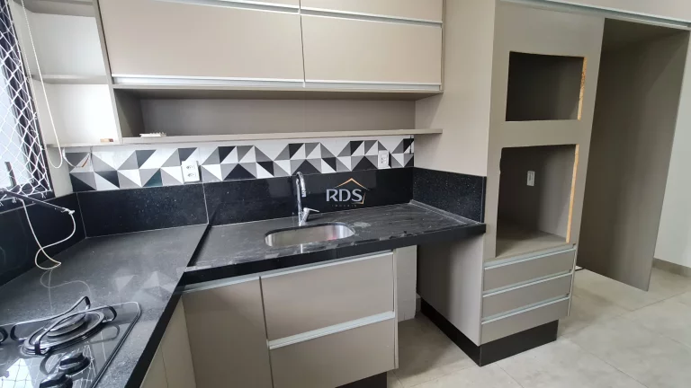 Imagem Vende apartamento de 80m², com 3 dormitórios, sendo 1 suíte e 2 vagas.