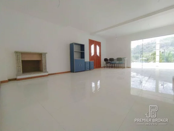 Imagem Casa à venda, 250 m² por R$ 990.000,00 - Vargem Grande - Teresópolis/RJ