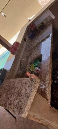 Imagem Casa com piscina em um espaço de 339 m²