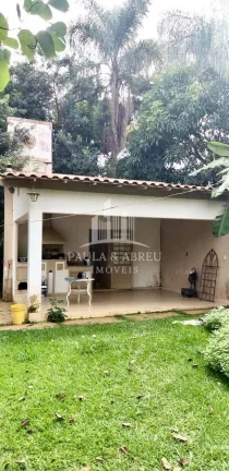 Imagem Chácara de Alto Padrão, 2.400M², 5 Dormitórios com 3 Suítes, em Socorro-SP