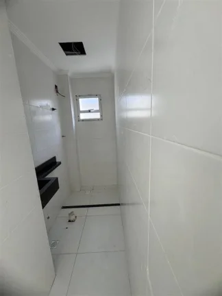 Imagem CASA COM 34.27 m² - BOQUEIRAO - PRAIA GRANDE SP