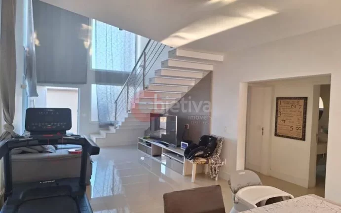 Imagem Linda casa alto padrão, 4 dormitórios, Jardim Excelsior - Cabo Frio.