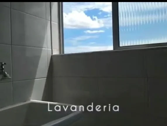 Imagem Excelente apartamento, bem ventilado, 1 dormitório com piso laminado, living para 2 ambientes, banh...