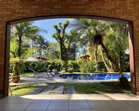 Imagem Casa em Condomínio para Venda em Ubatuba / SP no bairro Lázaro