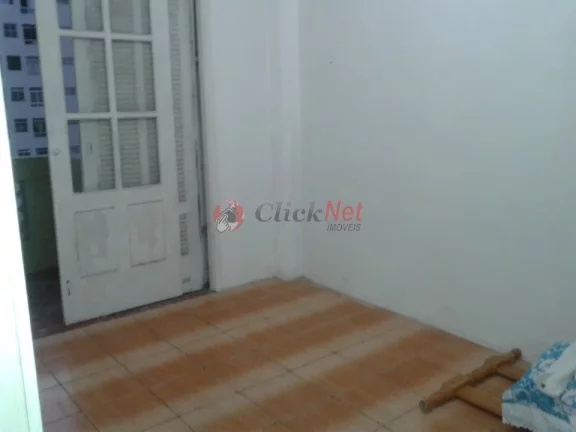 Imagem Apto á 300m2 da praia 2 dormitórios ,varanda ,sem vaga, bairro Gonzaga em Santos