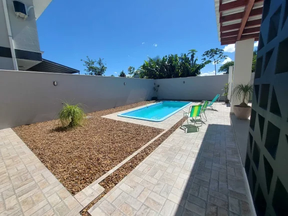 Imagem Casa Sobrado semimobiliada com 3 dormitórios sendo 1 suíte e 2 vagas, Pirabeiraba, Joinville/SC