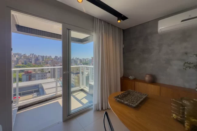 Imagem Apartamento à venda em Porto Alegre, Petrópolis, com 2 quartos, 75,02m2