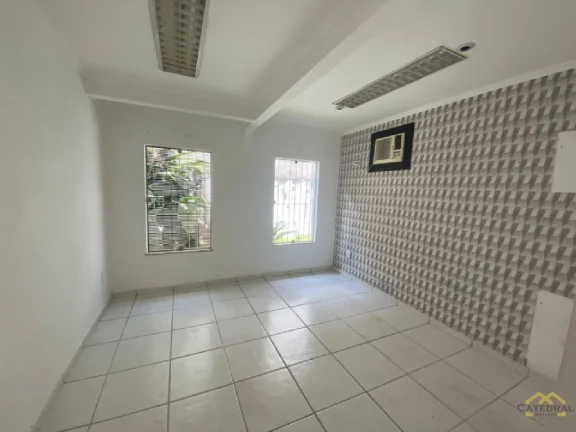 Imagem Salão à Venda com 484m² - Jardim Ana Maria - Jundiaí/SP