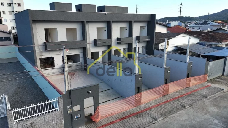 Geminado em fase de construção no Iririú próximo da Panificadora Princesa!!