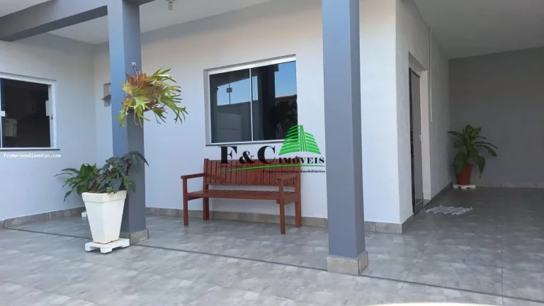 Imagem Casa / Sobrado para Venda em Limeira, Vila Gioto, 3 dormitórios, 1 suíte, 2 banheiros, 2 vagas