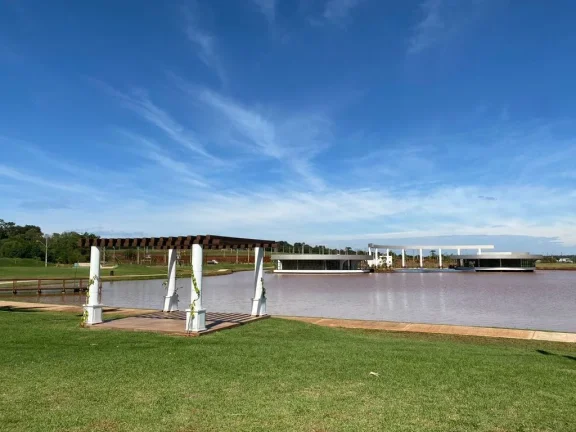 Imagem TERRENO COM 450 M² Á VENDA NO CONDOMÍNIO ROYAL BOLEVARD FOZ DO IGUAÇU-PR.