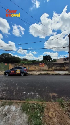 Imagem Terreno comercial à venda em localização privilegiada de Cravinhos-SP - Imperdível oportunidade no melhor bairro da cidade!