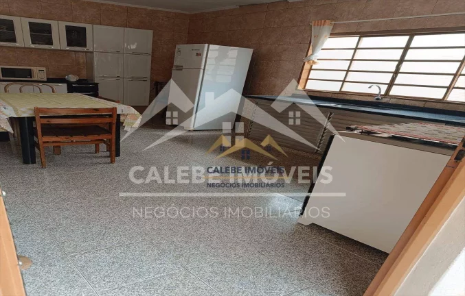 Imagem Casa com Quintal grande e Garagem para 2 Carros em Tatuí Interior de SP