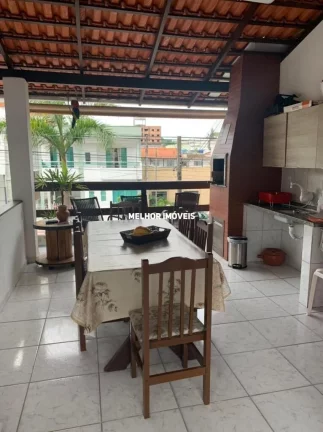Imagem Casa Mobiliada e Equipada à Venda com 08 Dormitórios sendo 02 Suítes Localizada no Bairro das Nações em Balneário Camboriú - SC
