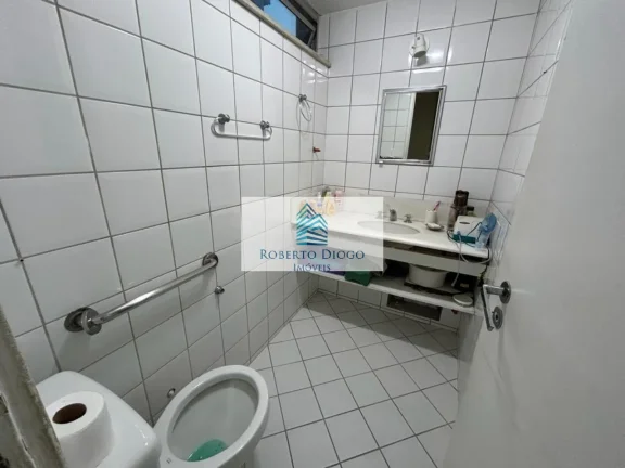 Imagem Apartamento à venda em Niterói-RJ, Icaraí: 3 quartos, 1 suíte, 1 sala, 2 banheiros, garagem e 98m² de área. Imperdível!