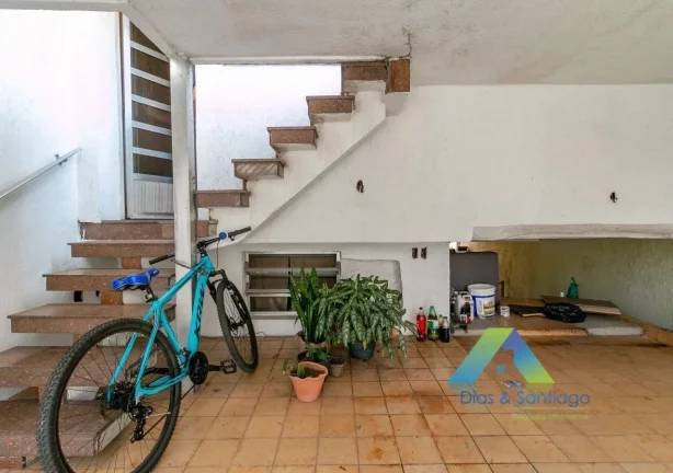 Imagem Casa com 3 Domitórios e 2 Banheiros em Vila das Mercês, São Paulo/SP