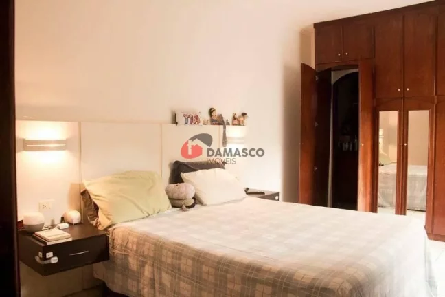 Imagem Sobrado à venda 3 Quartos, 1 Suite, 2 Vagas, 231M², Barcelona, São Caetano do Sul - SP