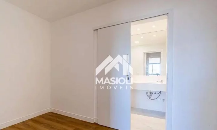 Imagem Luxuosa casa com 4 suites