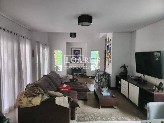 Imagem Vale dos Lagos | 3 Dormitórios (Suíte/Americanos) | 4 Vagas | 1.400 m²
