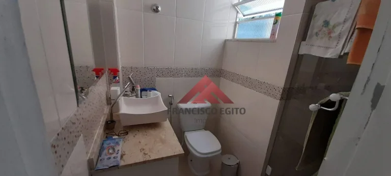 Imagem Apartamento com 2 dormitórios à venda, 62 m² por R$ 340.000,00 - Santa Rosa - Niterói/RJ