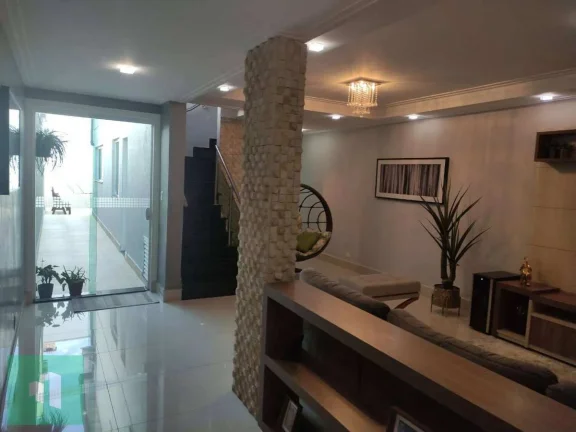 Imagem Sobrado à venda, com 3 quartos, 200m2