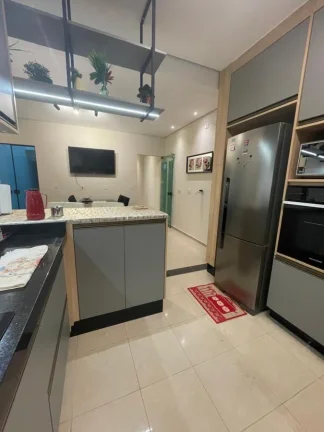 Imagem Casa para Venda em Santo André, Vila Camilopolis, 4 dormitórios, 2 suítes, 2 banheiros, 4 vagas