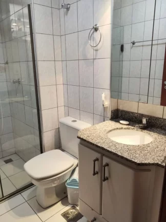 Imagem Apartamento reformado no Centro da cidade,com sala para 2 ambientes com sacada, 3 quartos com armár...