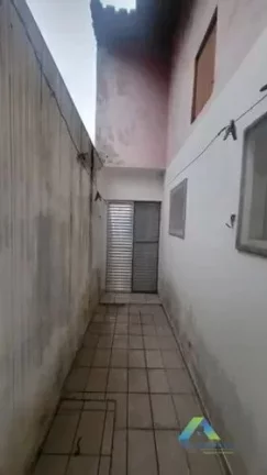 Imagem Casa à venda no bairro Parque Gerassi - Santo André/SP