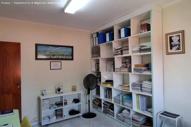 Imagem Sobrado para Venda em São Bernardo do Campo, Rudge Ramos, 5 dormitórios, 1 suíte, 4 banheiros, 5 vagas