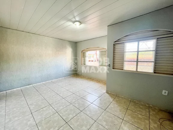 Imagem Casa à Venda em Sobradinho 3 quartos 1 suíte 3 vagas perto de todo o comércio polícia e bombeiros
