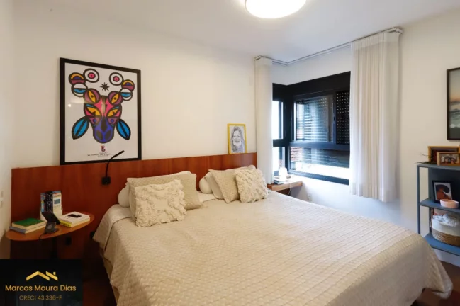 Imagem Apartamento com 3 suítes, Varanda Gourmet, 2 Vagas de Garagem no Sumaré. Edifício com Lazer e Portaria 24hs
