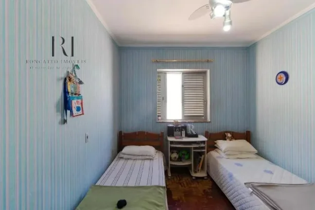 Imagem Casa com 4 quartos, 360m2, à venda