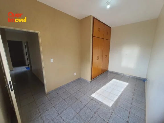 Imagem Sobrado à Venda em Ribeirão Preto-SP Residencial e Comercial Palmares 5 Quartos, 1 Suíte, 4 Banheiros 250m² 4 Vagas