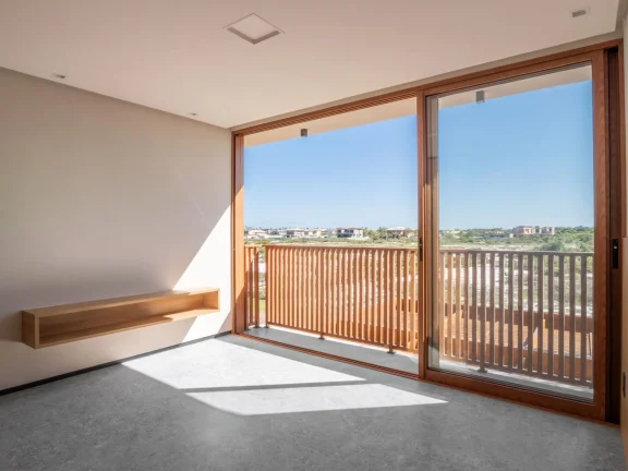 Imagem Casa em Condomínio à venda em Praia do Forte, Mata de São João - Churrasqueira, Piscina e Mobiliado